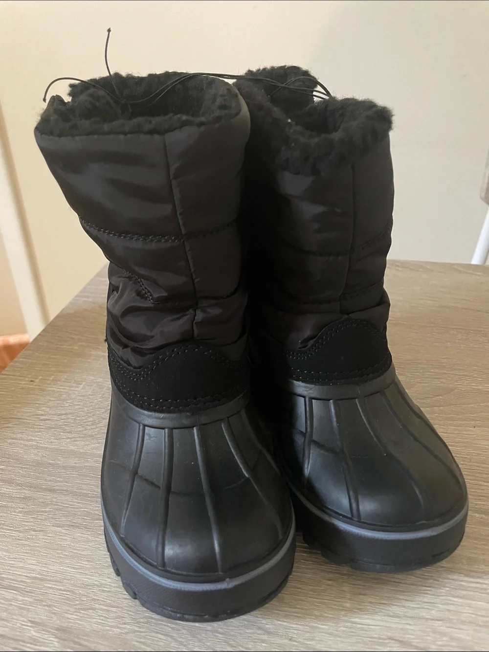 New kids winter boots